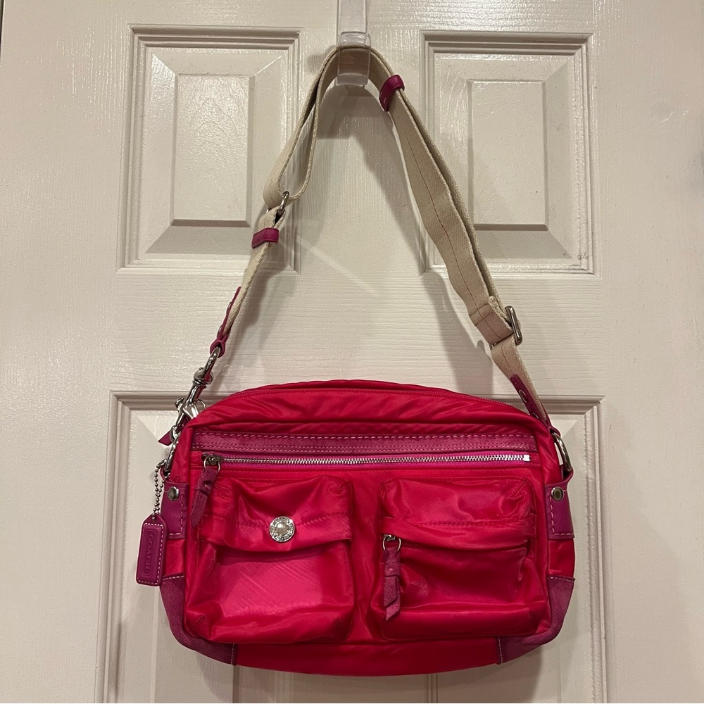 Vintage Y2K Coach Pink Bag Shoulder Bag Crossbody 1896 Hampton Weekend Zip